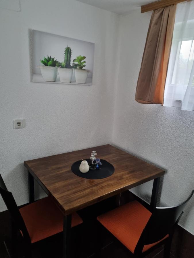 Apartments Luka Rakovica Eksteriør bilde
