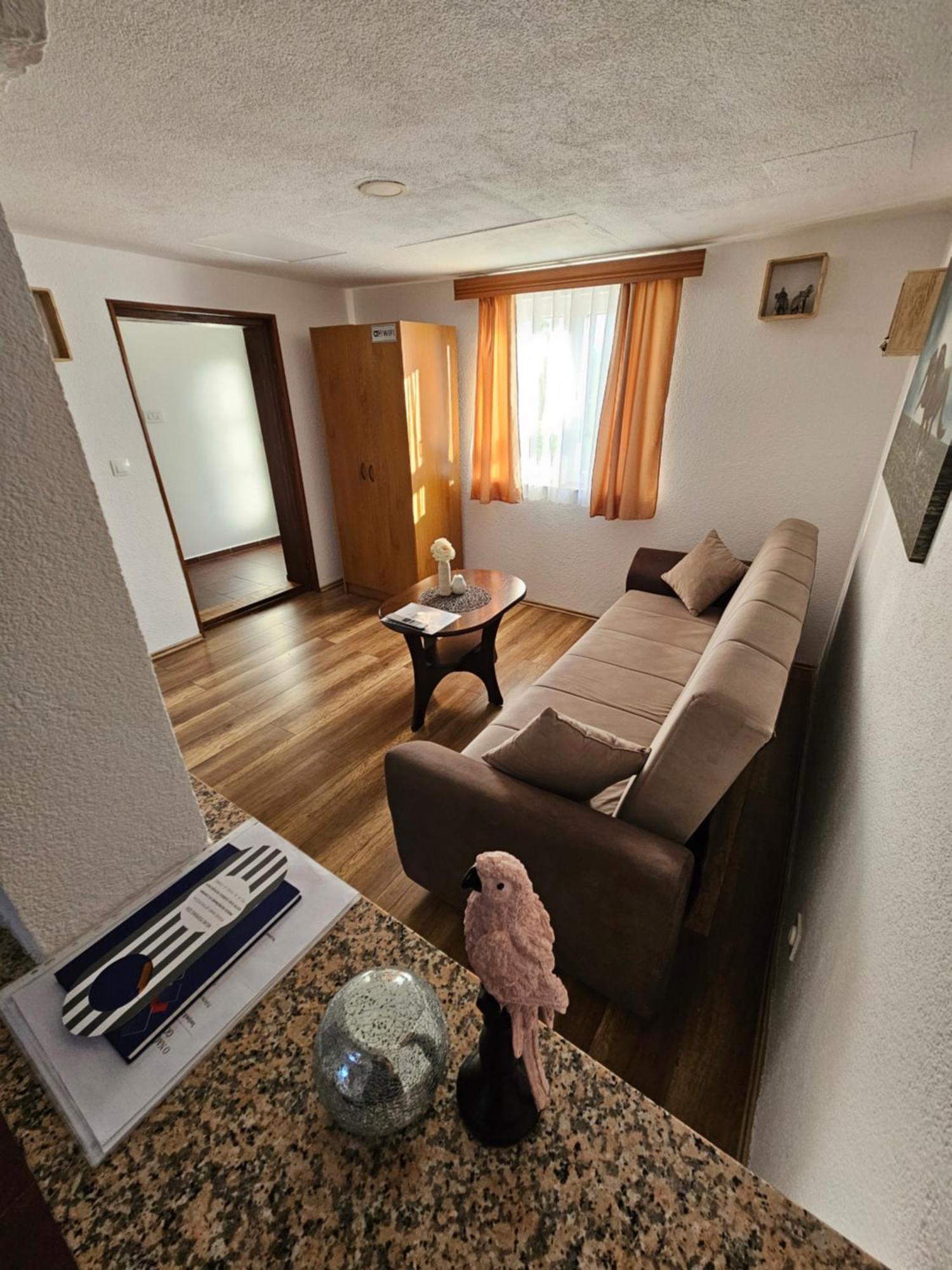 Apartments Luka Rakovica Eksteriør bilde