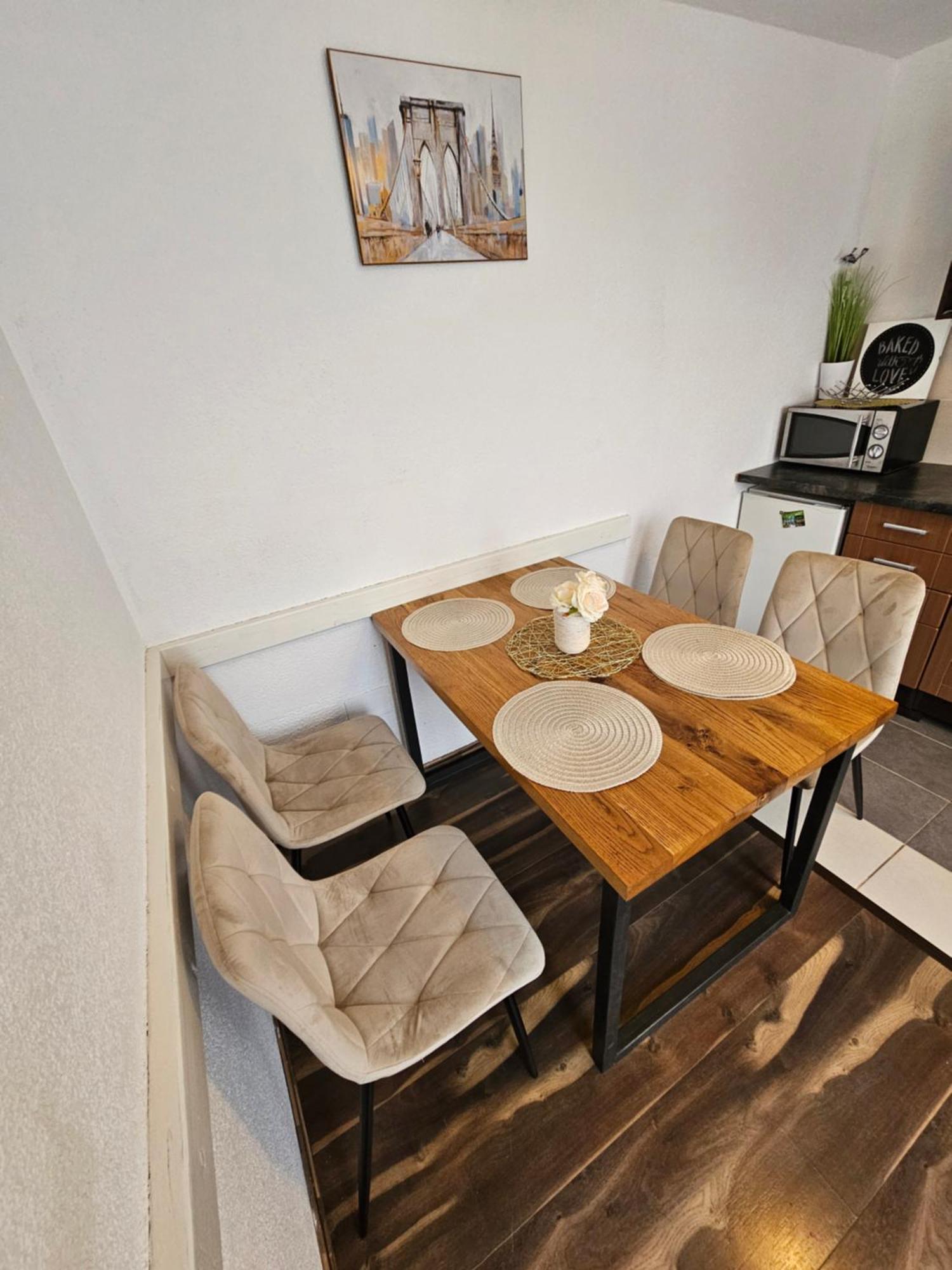 Apartments Luka Rakovica Eksteriør bilde