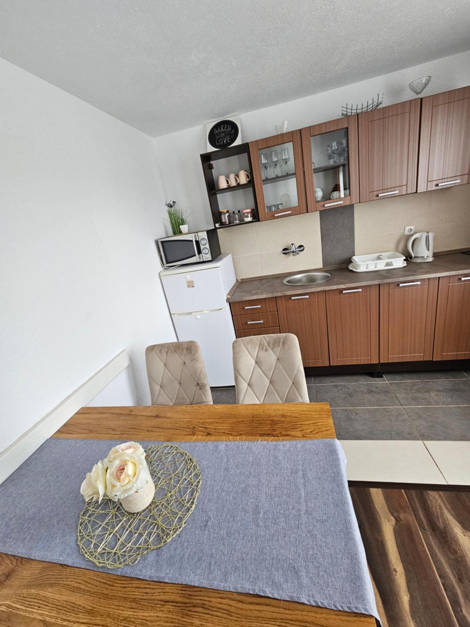 Apartments Luka Rakovica Eksteriør bilde